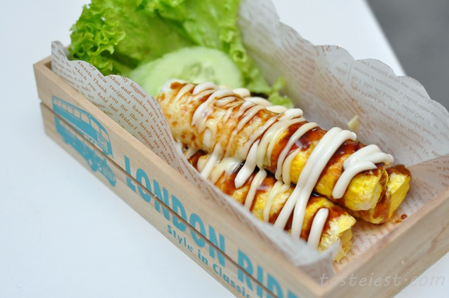 Egg Roll with Crabstick